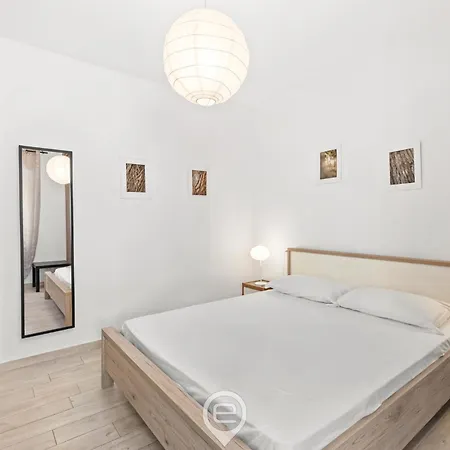 Estay - La Chiara - Elegant Guest house