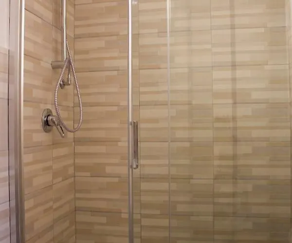 La Chiara ألغيرو